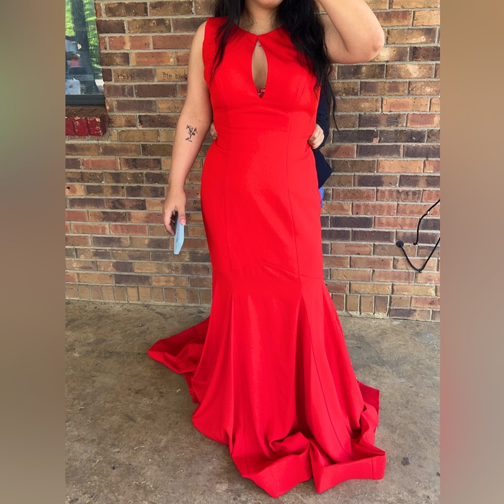 Formal/prom red dress brand new